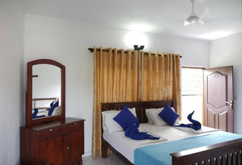 Номер Economy, Ocean View Tourist Guest House At Negombo Beach
