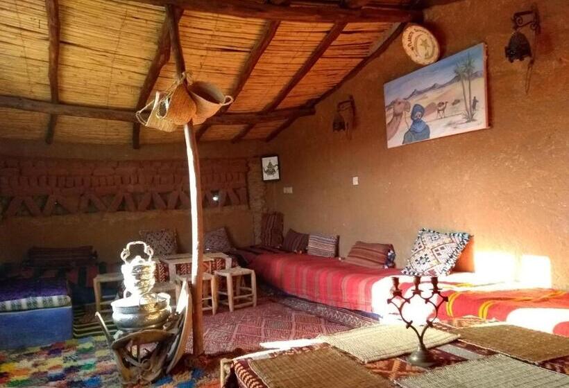 اتاق استاندارد سه نفره, Kasbah Planet Sahara