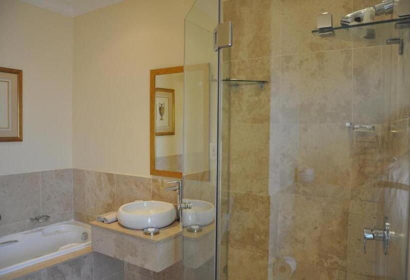اتاق لوکس با چشم‌انداز دریا, Vetho House