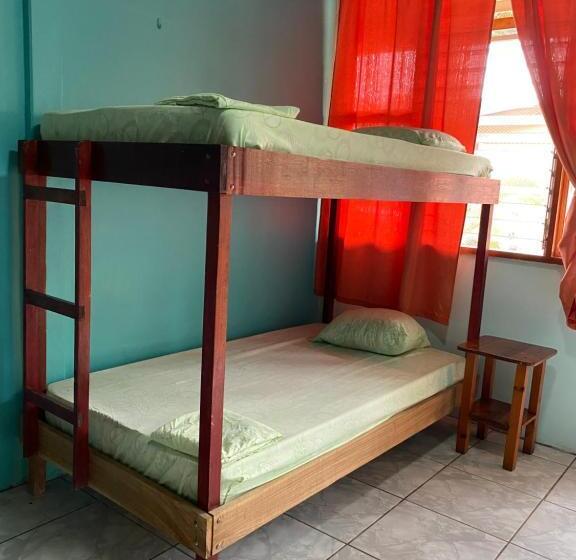 Семейный Номер, Cabinas Popular