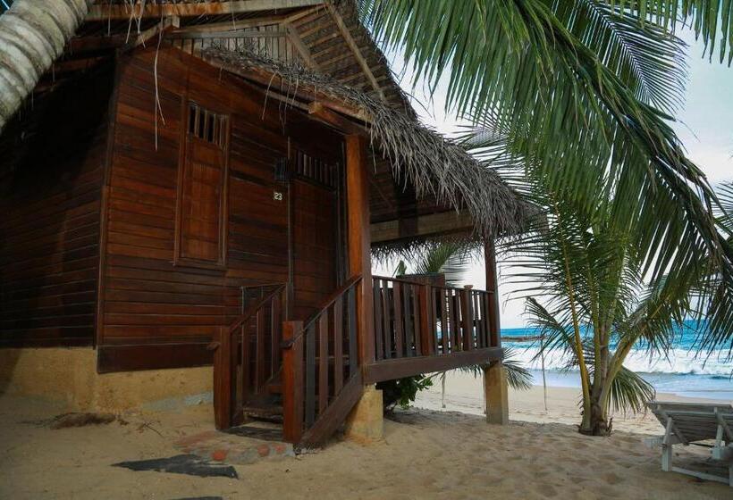 Хижина Deluxe, Ganesh Garden Beach Cabanas