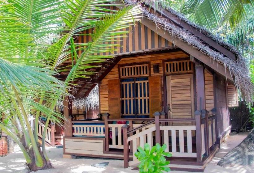 Хижина Deluxe, Ganesh Garden Beach Cabanas