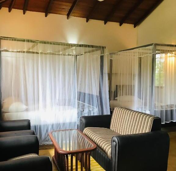 Бунгало Семейное Вид на Море, Ganesh Garden Beach Cabanas