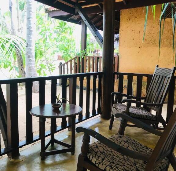 Номер Deluxe Вид на Море Боковой, Ganesh Garden Beach Cabanas