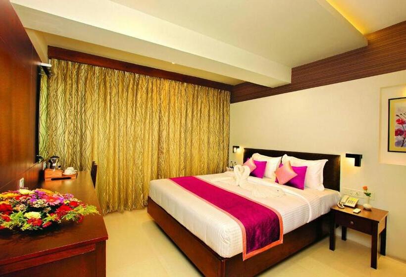 Номер Стандарт, Holiday Vista Thekkady A Premium Hotel Near Periyar Wild Life Sanctuary With Sky View Pool