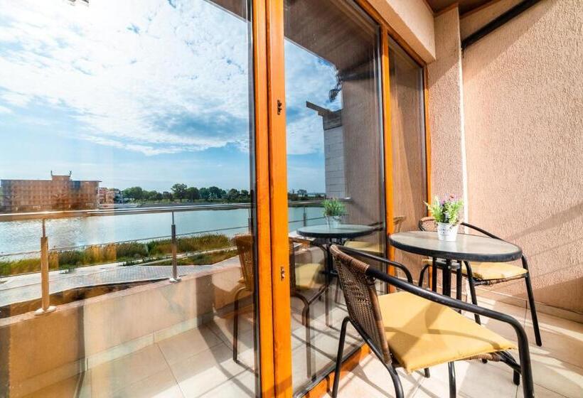 Номер Стандарт Трехместный, Casa Royal Pe Plaja Belona