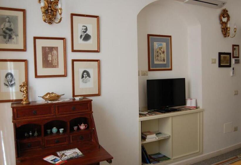 Номер Deluxe с Балконом, B&b Del Duomo