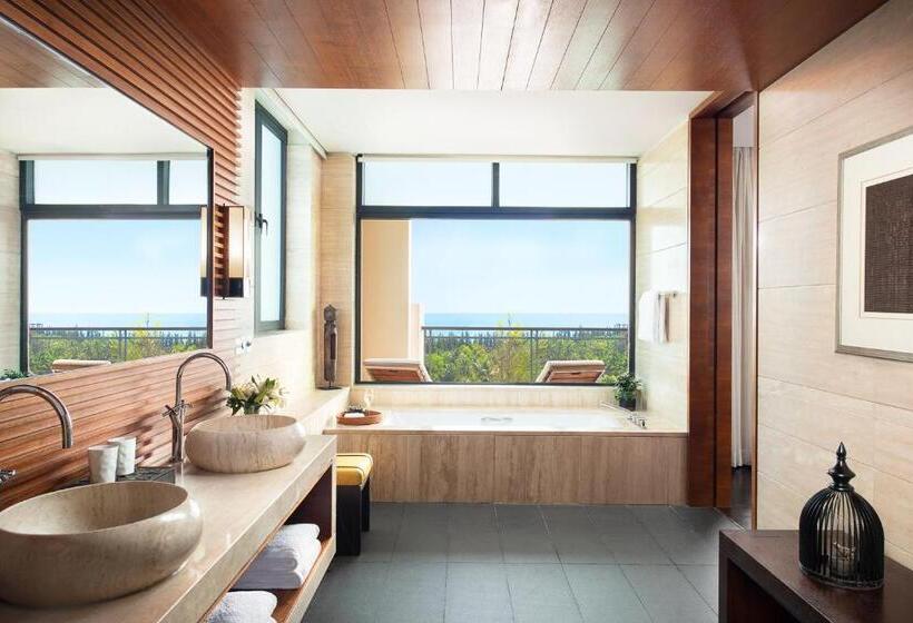 Люкс Премиум, Raffles Hainan Clear Water Bay