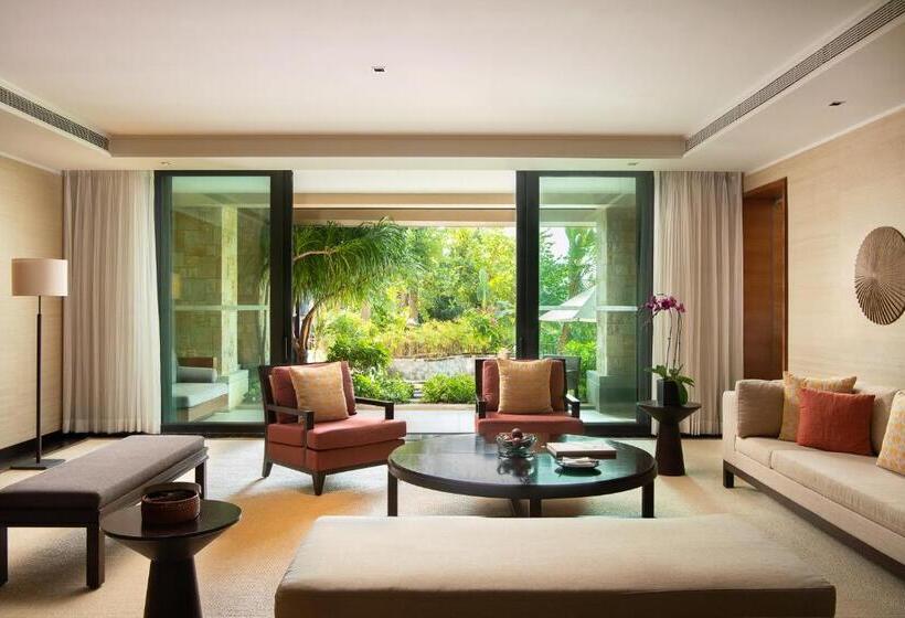 Люкс с Бассейном, Raffles Hainan Clear Water Bay