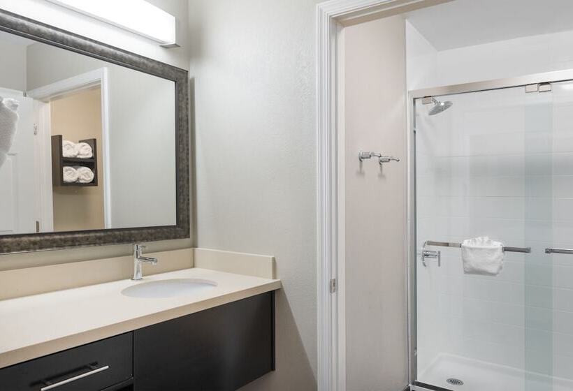 سوئیت 2 خوابه, Staybridge Suites Chantilly Dulles Airport, An Ihg