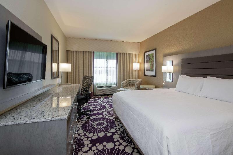 Suite, Staybridge Suites Chattanooga Downtown  Convention Center, An Ihg