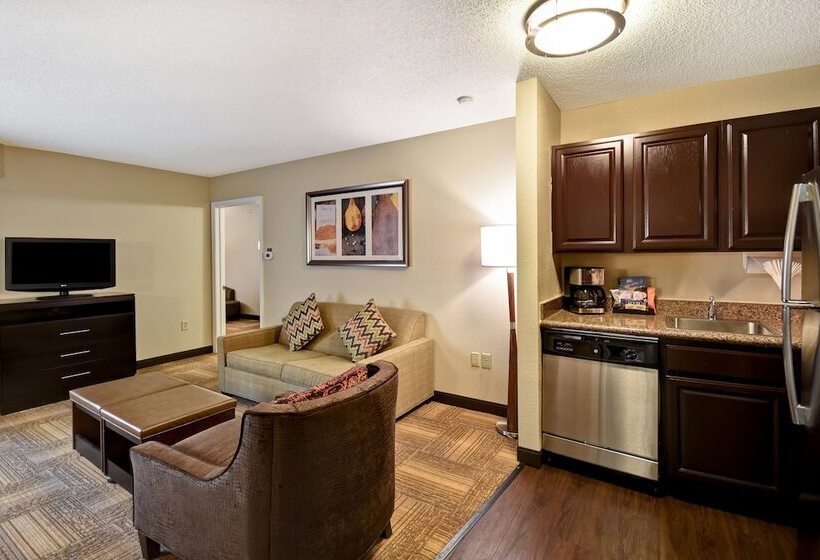 Люкс 2 Спальни, Staybridge Suites Grand Rapids Kentwood, An Ihg