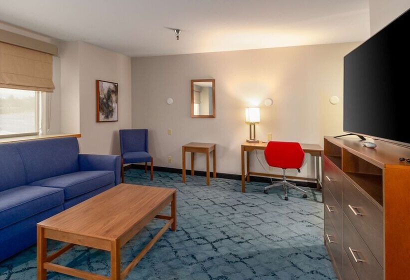 Президентский Люкс, Red Lion Templin S Hotel On The River
