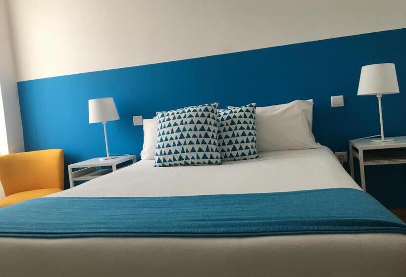 سوییت جونیور, Aveiro White House