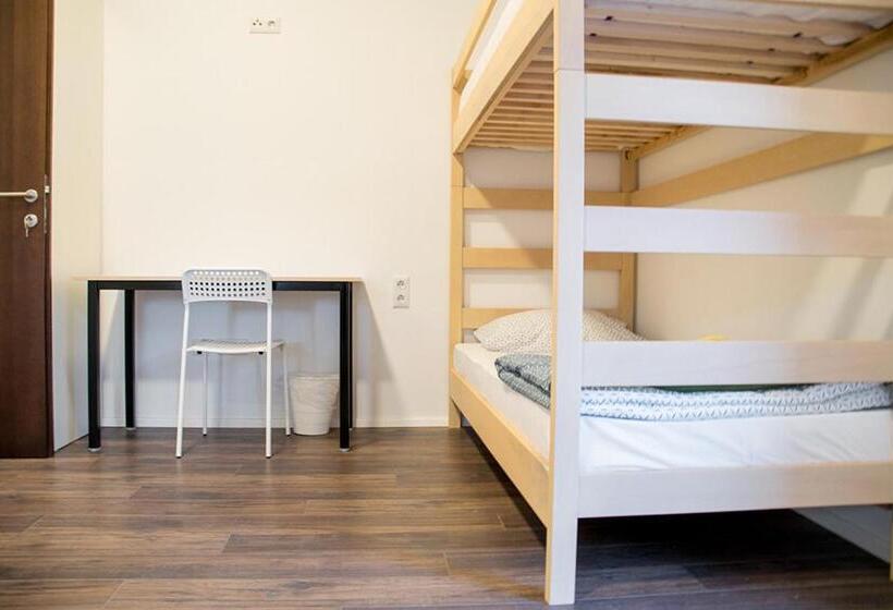 Четырехместный Номер Стандарт, Wine Hill Hostel