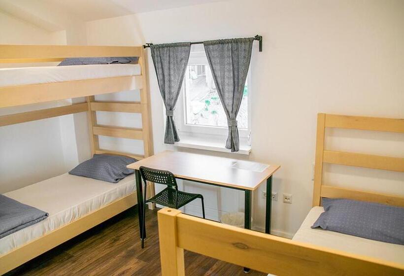 Номер Стандарт Трехместный, Wine Hill Hostel