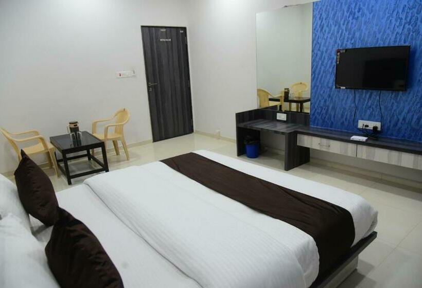 스탠다드 룸 킹사이즈 침대, Savera Palace