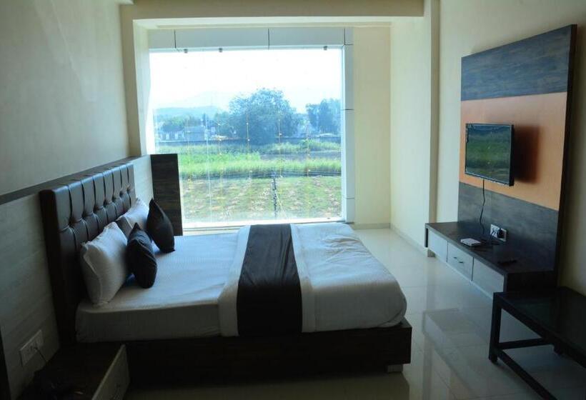 스탠다드 룸 킹사이즈 침대, Savera Palace