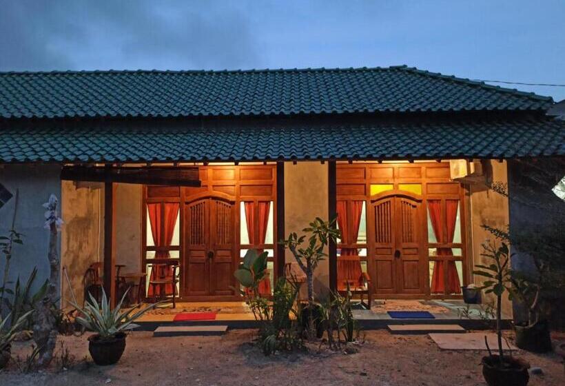 Номер Стандарт Вид на Сад, Watukarung Ristu Homestay
