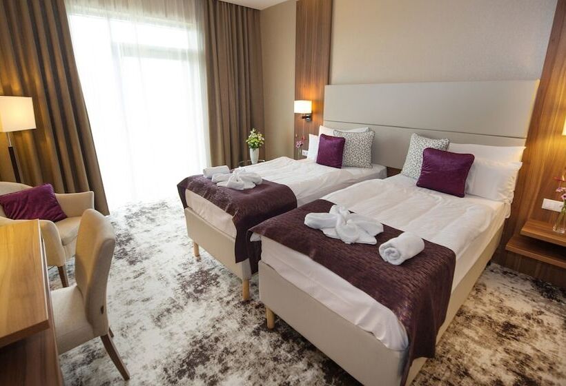 Номер Стандарт, Outlet Hotel Polgár