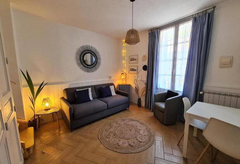 Студия Стандарт, Chambres D Hôtes Et Gîtes  L Abri Sous Roche