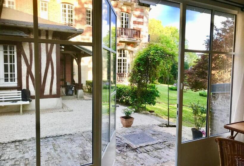 Номер Стандарт Вид на Сад, Villa Du Châtelet