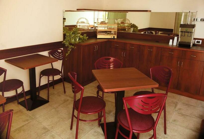 اتاق استاندارد, La Corte Albergo Meublé