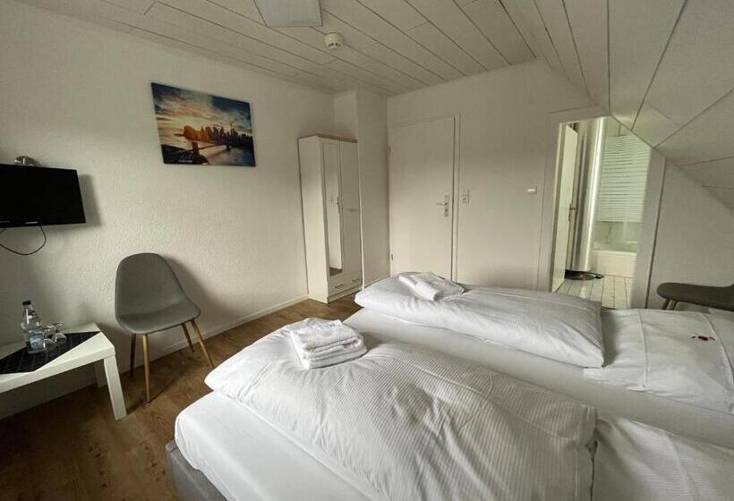 经济房, Seeblick Försterhaus