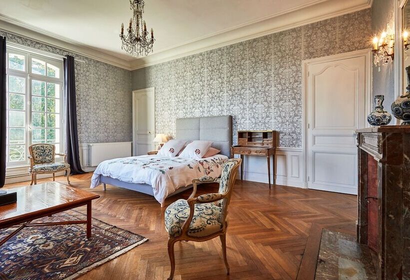 Люкс Комфорт, Chateau Des Monts