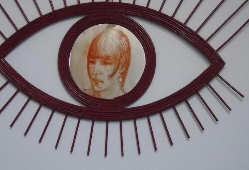 디럭스 룸, L'attrape Coeurs