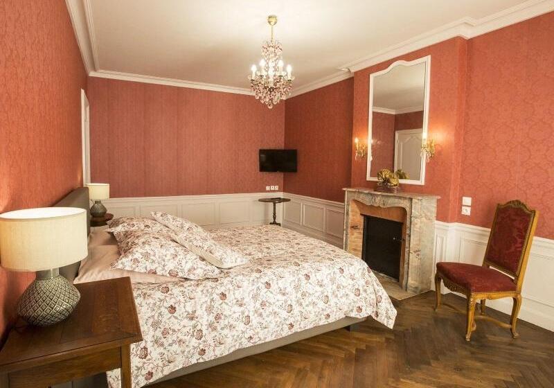 Люкс Комфорт, Chateau Des Monts
