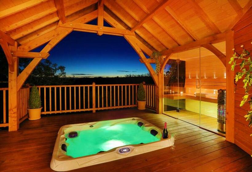 Шале Superior 1 Спальня, Cabane De Prestige Avec Jacuzzi Et Sauna Privatifs