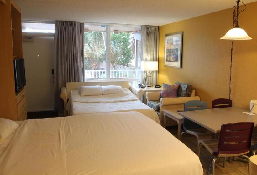 베이직 스튜디오, Canada House Beach Club Resort