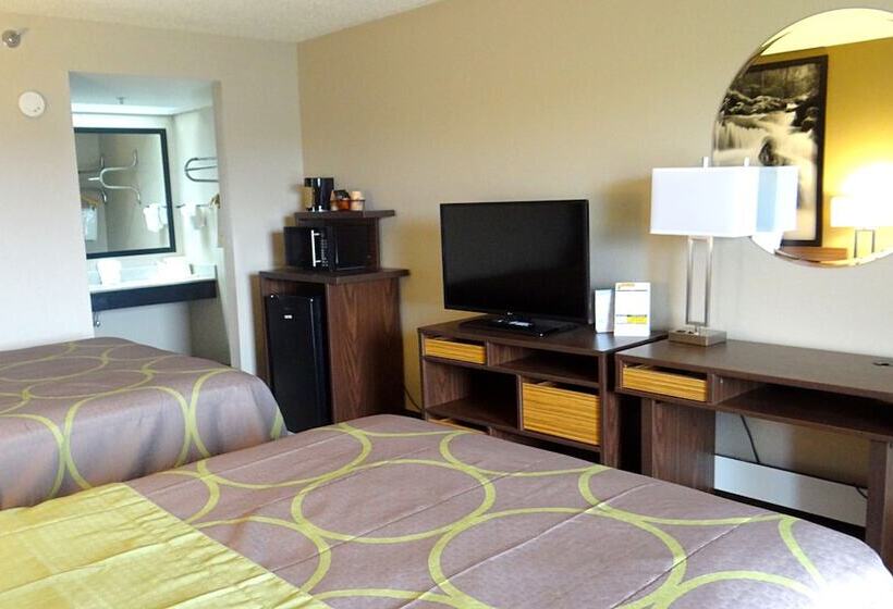 带2个双人床的标准工作室, Super 8 By Wyndham Pigeon Forge Emert St
