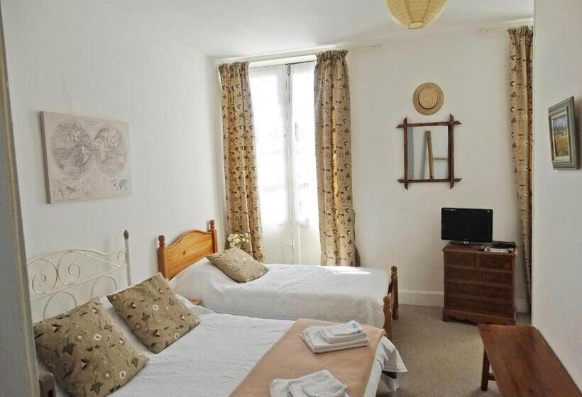 Семейный Номер Deluxe, Maison De Fortitude Chambres D Hotes