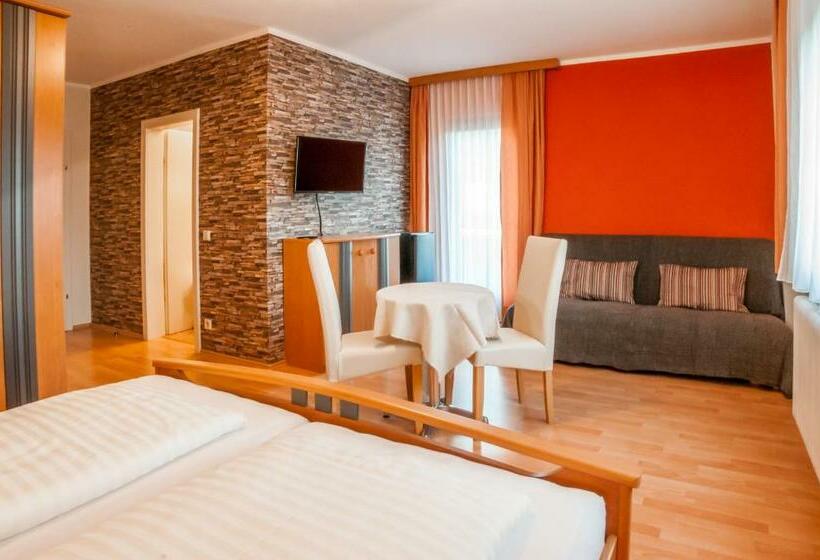 Номер Стандарт с Балконом, Waldpension Schiefling Am See