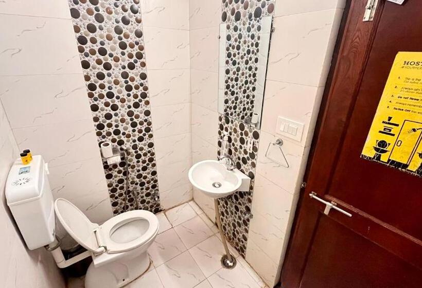 חדר דלוקס, The Hosteller Udaipur