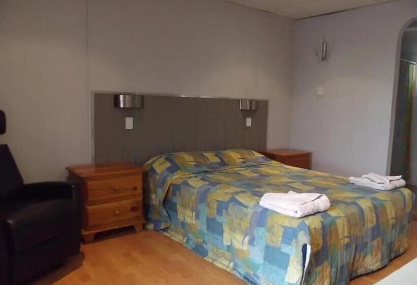 Номер Стандарт, Leo Hotel Motel