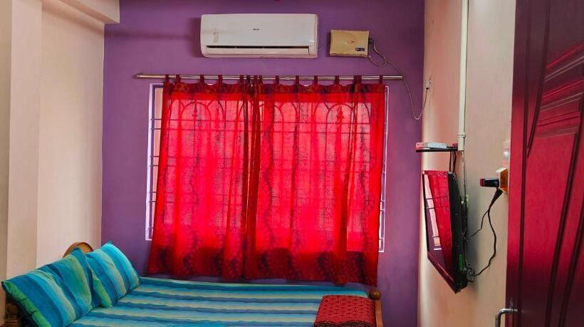 Трехместный Номер Классика, Oyo 60699 Kayalaa Home Stay