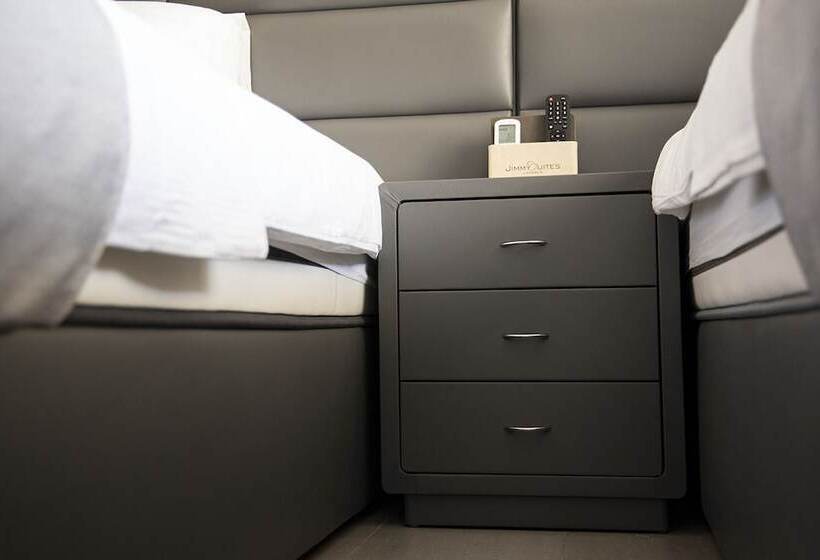 اتاق سوپریور با چشم‌انداز شهر, Jimmy's Suites