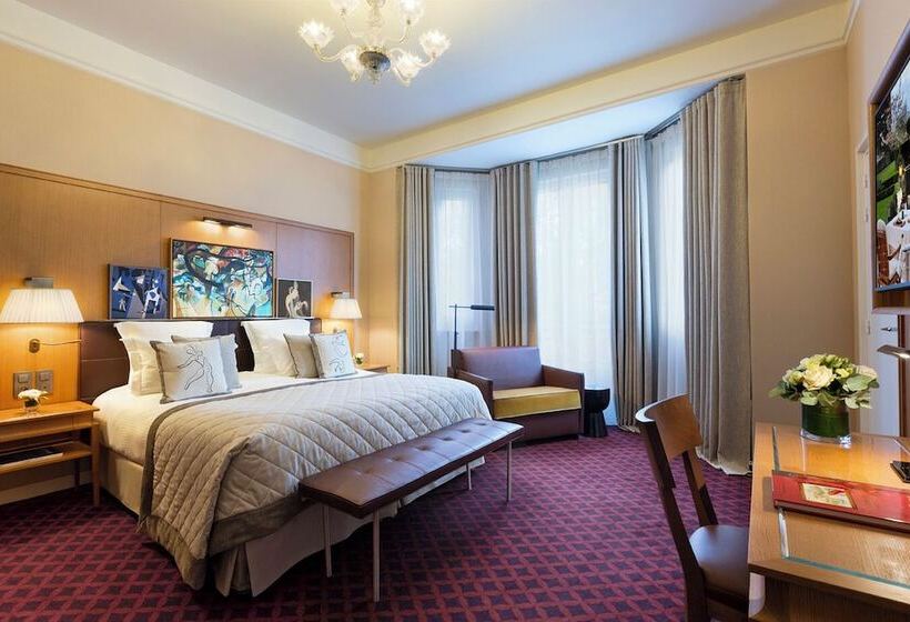 Номер Deluxe, Barriere Le Westminster