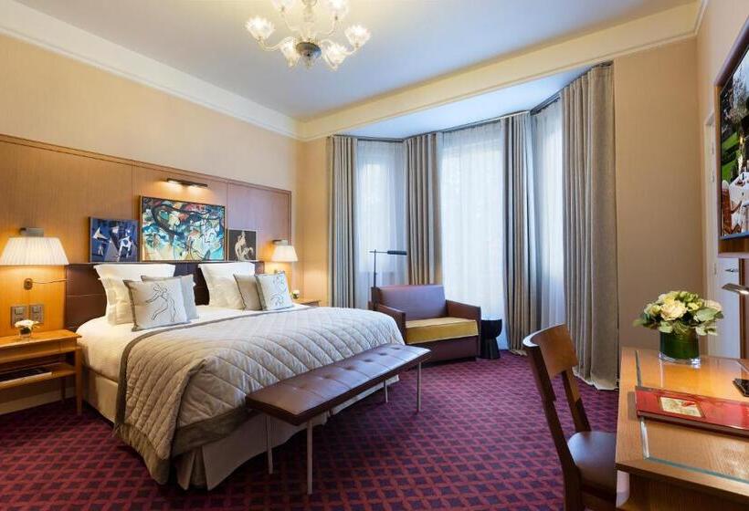 Номер Deluxe, Barriere Le Westminster