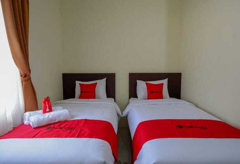 Номер Стандарт, Reddoorz Near Stadion 45 Karanganyar