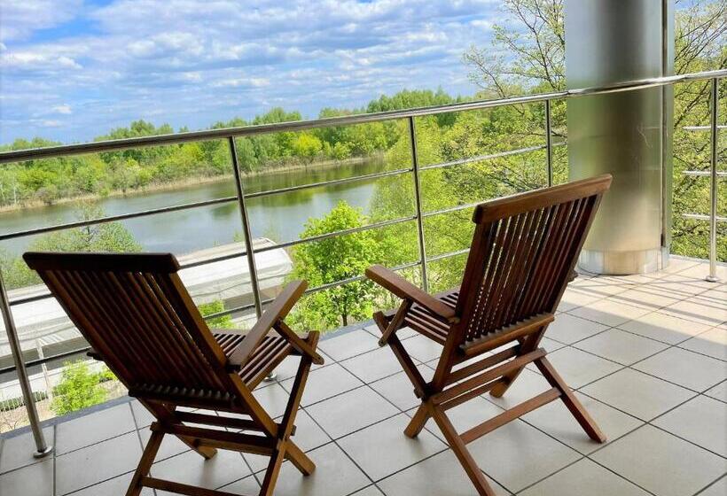 스위트 킹사이즈 침대, Platium Spa&resort