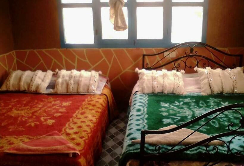 Номер Стандарт Трехместный, Auberge Tafouyt