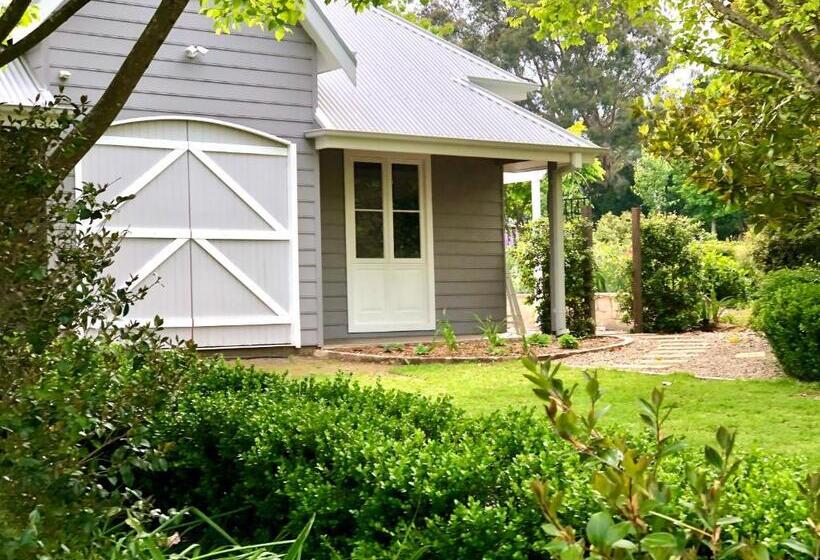 家庭工作室, Chanticleer Gardens Barn Cottage With A Pool