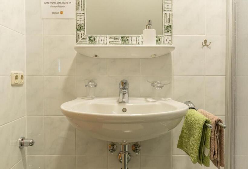 Номер Стандарт, Winzerhof Strablegg