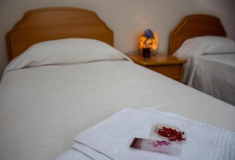 Апартаменты 3 Спальни, Apart Hotel água Limpa
