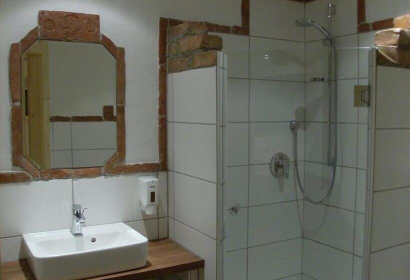 Номер Стандарт Вид на Сад, Landgasthof Entenwirt Tarsdorf