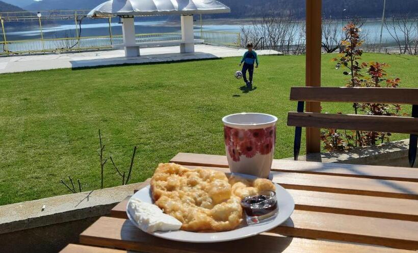 Семейный Номер, Family Hotel Belvedere